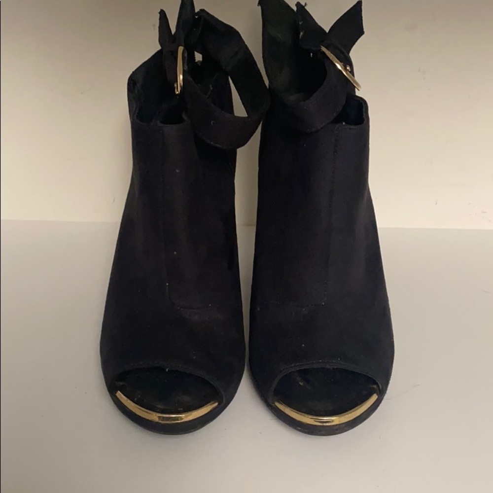 Ankle bootie - Picture 3 of 4